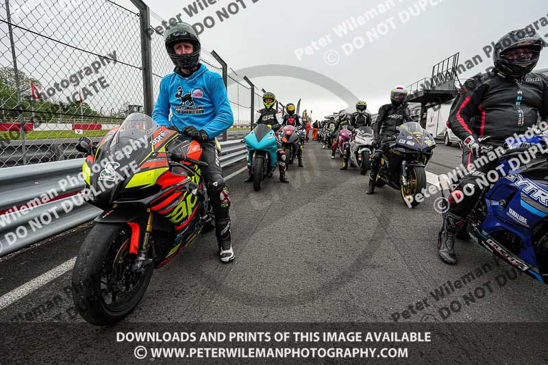 donington no limits trackday;donington park photographs;donington trackday photographs;no limits trackdays;peter wileman photography;trackday digital images;trackday photos